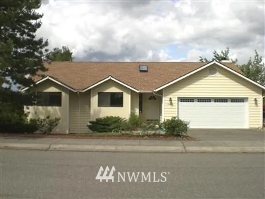 14006 SE 158th Street Photo 1