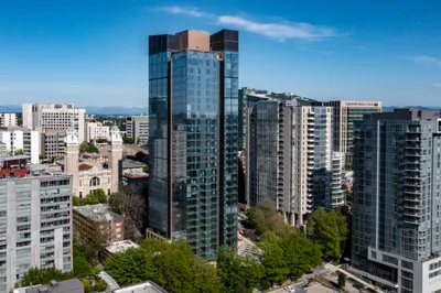 800 Columbia Street #801