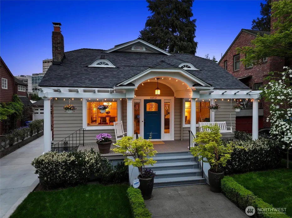 1852 E Shelby Street Photo 1