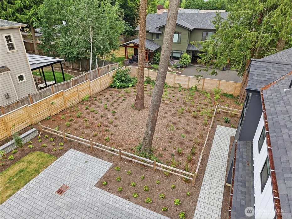 12426 NE 90th Street Photo 36