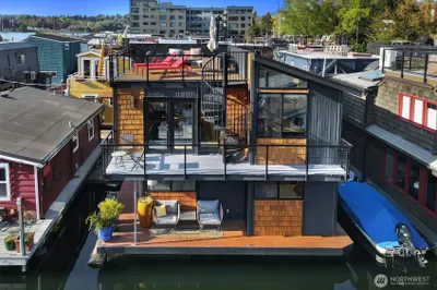 2219 Fairview Avenue E #5