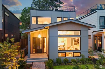 246 5th Avenue W