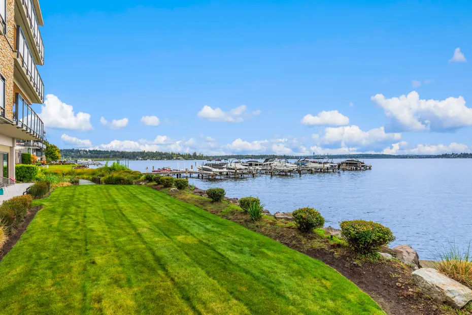 6401 Lake Washington Boulevard NE #307 Photo 20