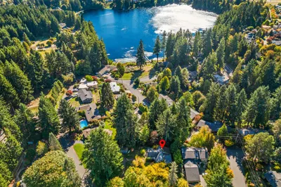 3715 Holiday Drive Se