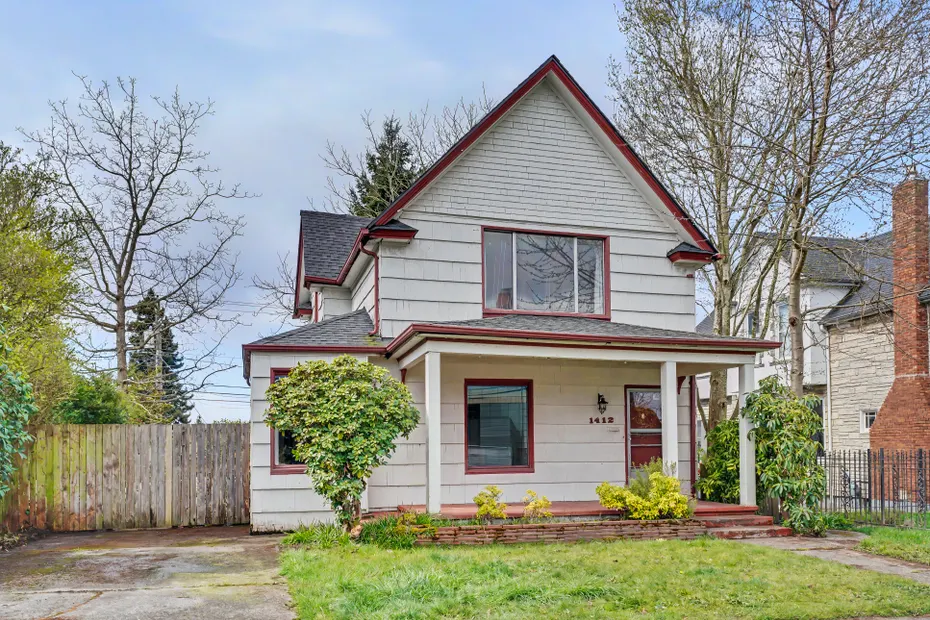 1412 N Steele Street Photo 1