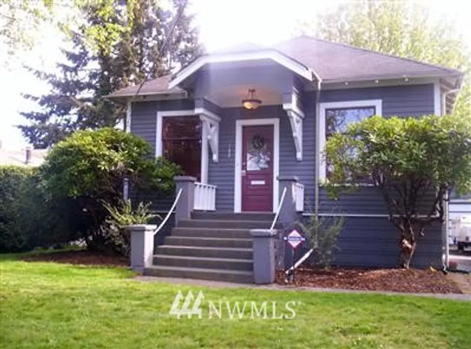 743 N 90th Photo 1