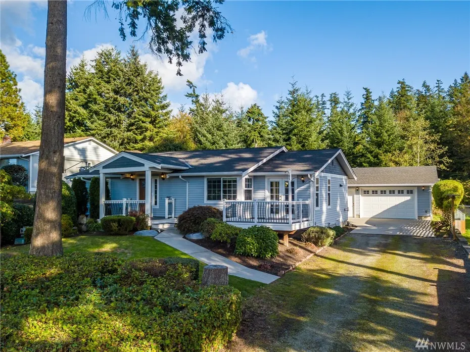 428 Stirling Dr Photo 1