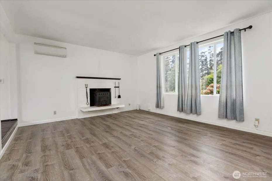 2642 Olympic Drive Photo 10
