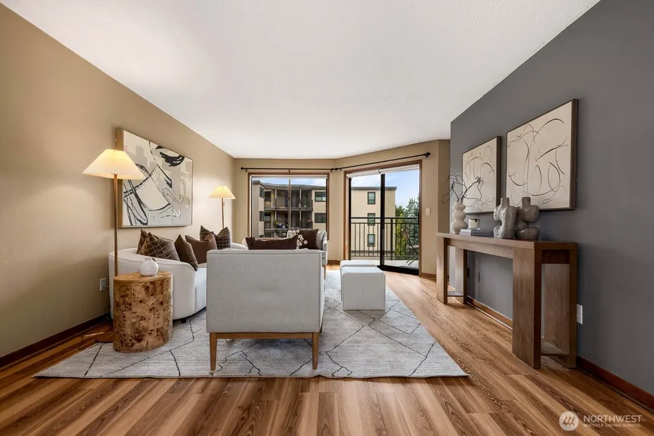 1070 5th Avenue S #207 Photo 3