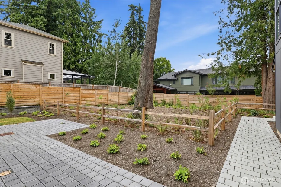 12426 NE 90th Street Photo 37