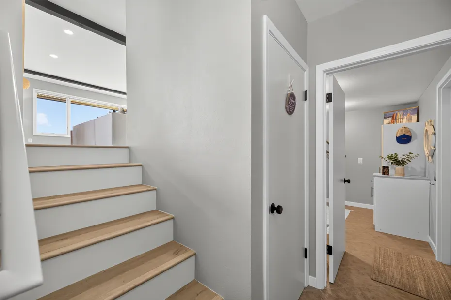 2285 West Beach Road #C Photo 8