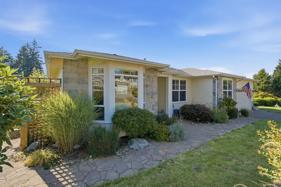 6086 Kingfisher Court Photo 48