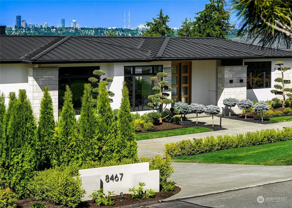 8467 Midland Road Photo 1
