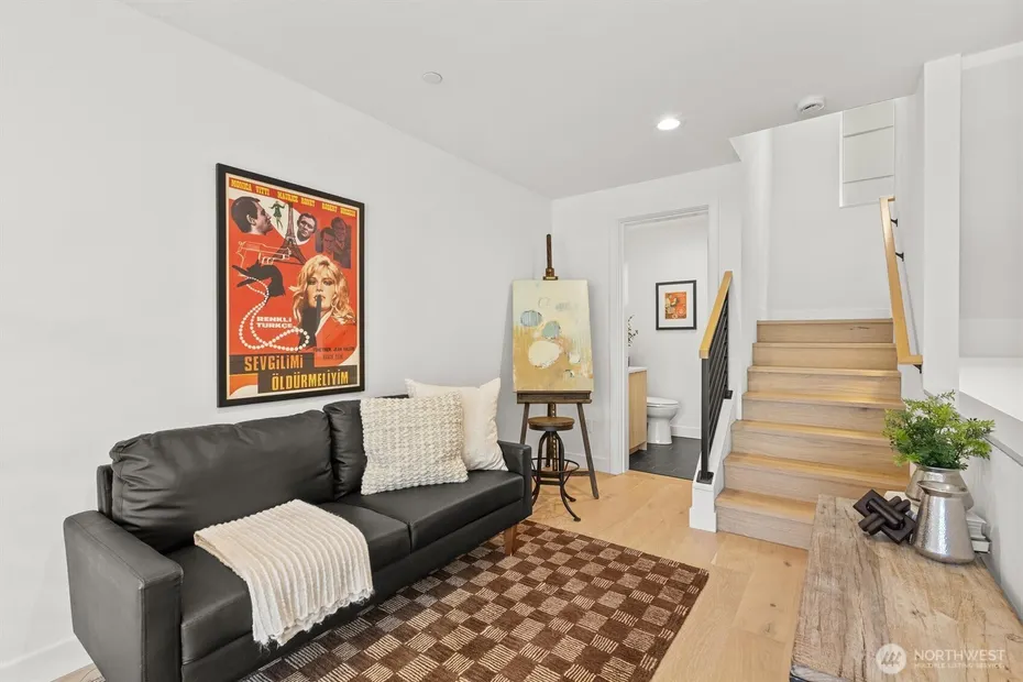 222 10th Avenue E #D Photo 12