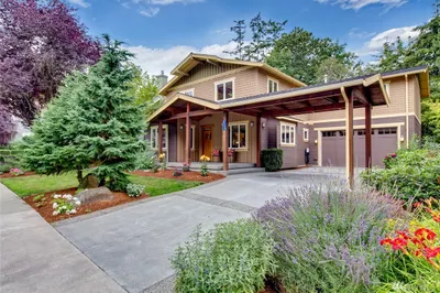 9117 NE North Town Drive