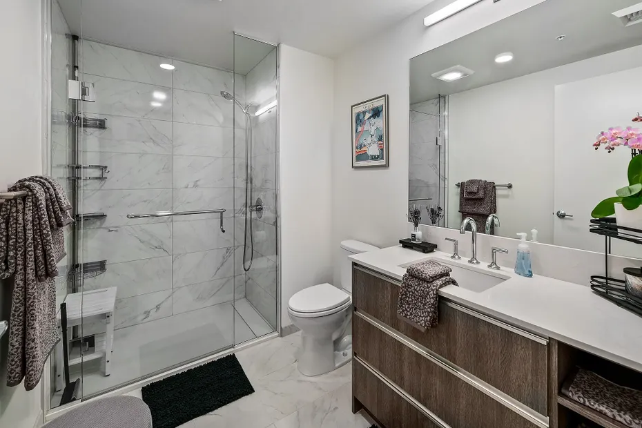 800 Columbia Street #1801 Photo 12