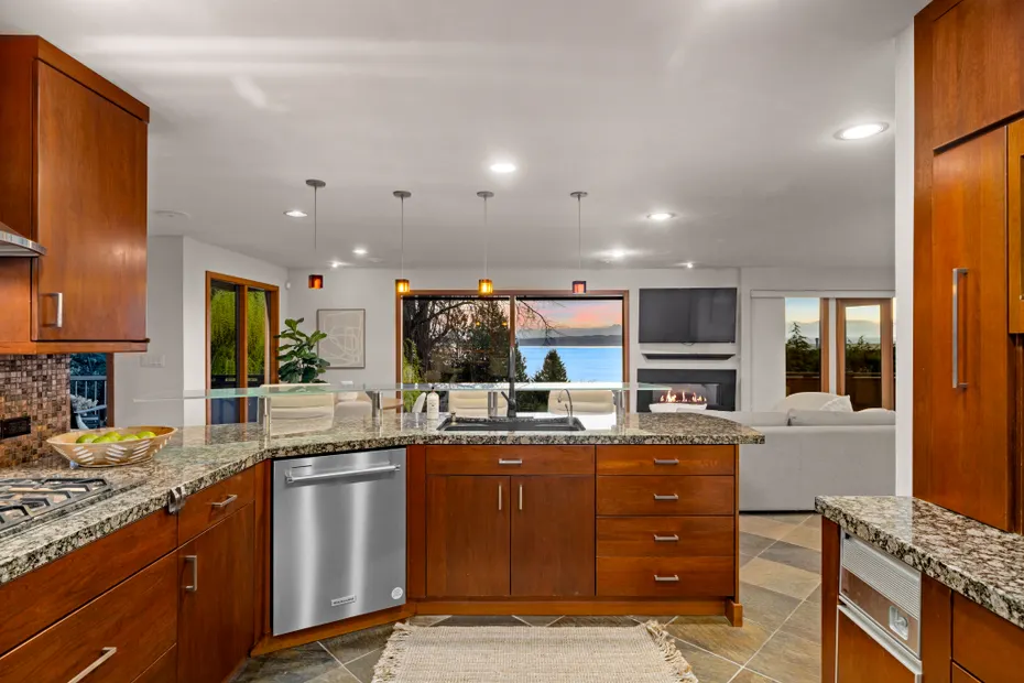 24302 116th Avenue W Photo 8