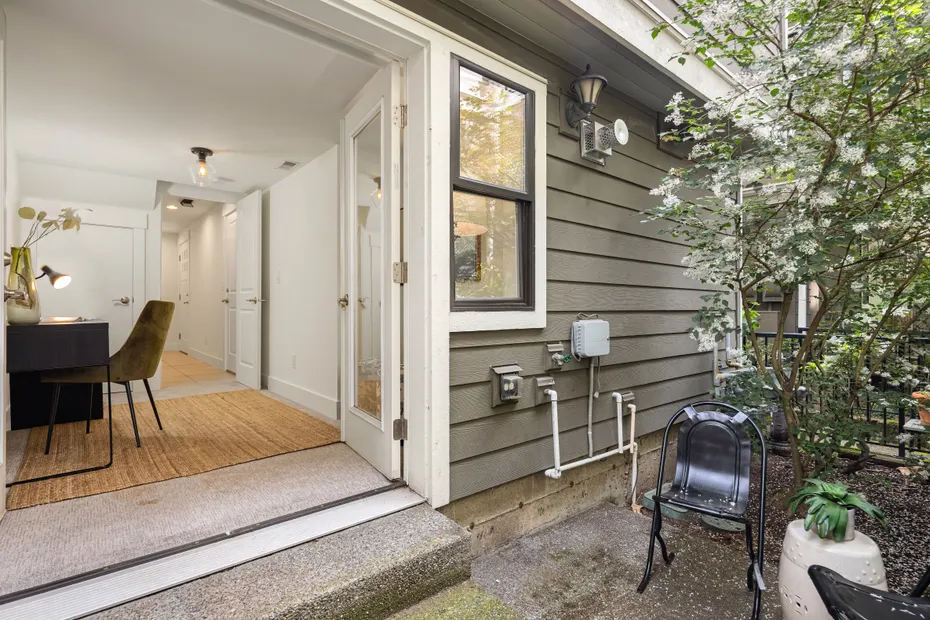 746 Boylston Avenue E #A Photo 33