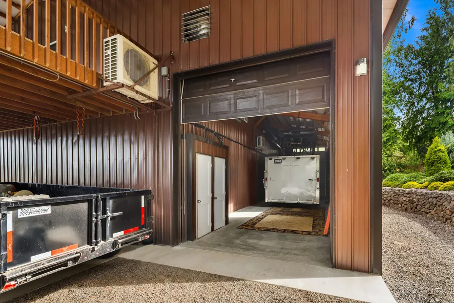 698 Streamside Drive Photo 40