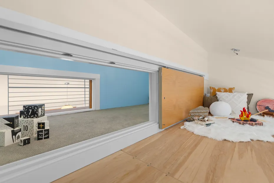 2223 39th Avenue E Photo 49