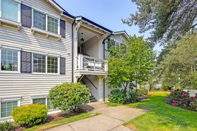 12404 E Gibson Rd #L205