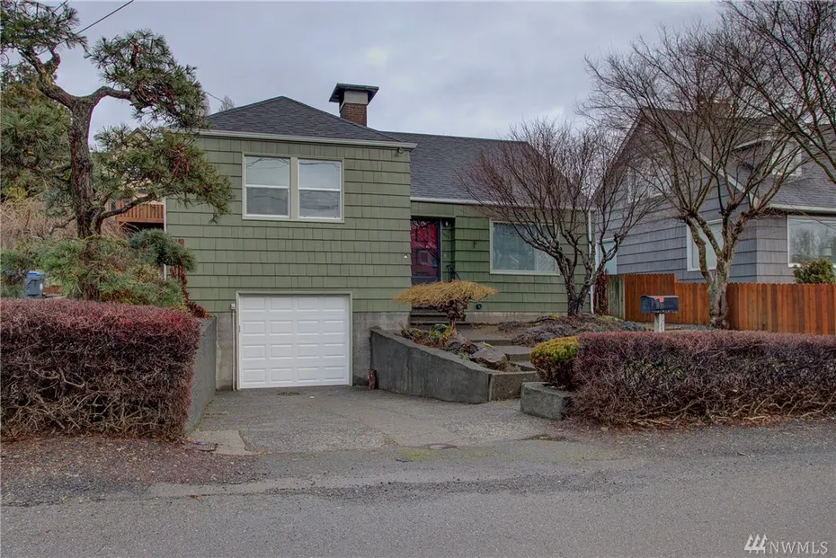 1606 Don St Photo 1