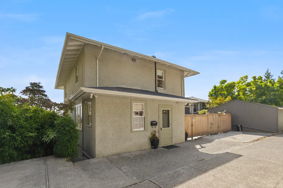 1129 37th Avenue Photo 42