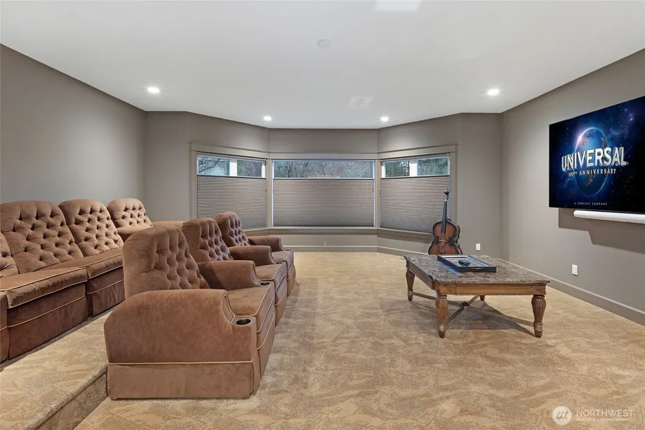 735 Rosler Road Photo 30