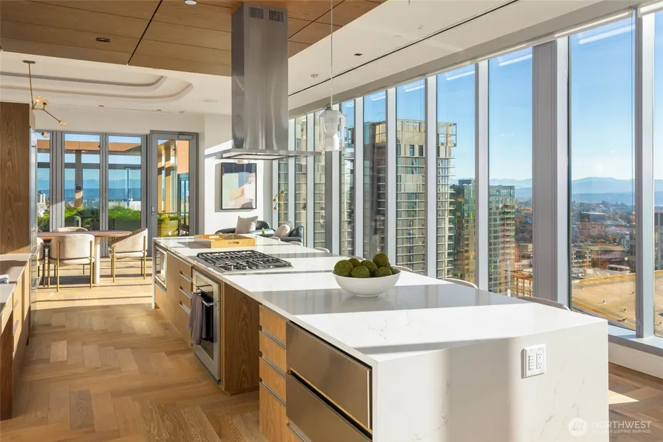800 Columbia Street #3605 Photo 9