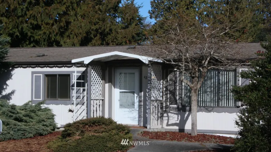 42 Holly Circle Photo 1