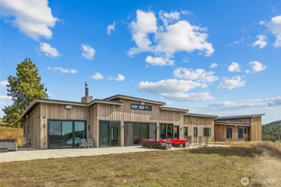 2697 Hidden Valley Rd