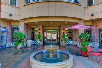 1417 Queen Anne Ave N #205