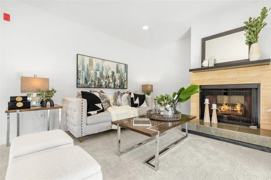 13626 NE 7th Street #F10 Photo 5