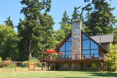 5715 Cameron Rd