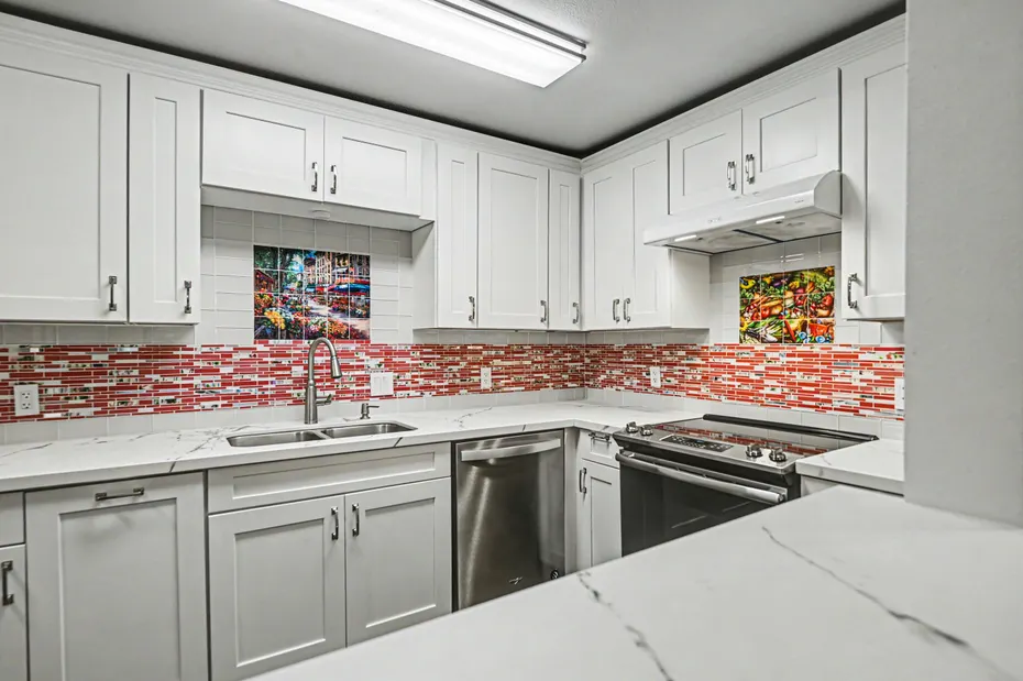 13616 NE 7th Street #E3 Photo 6