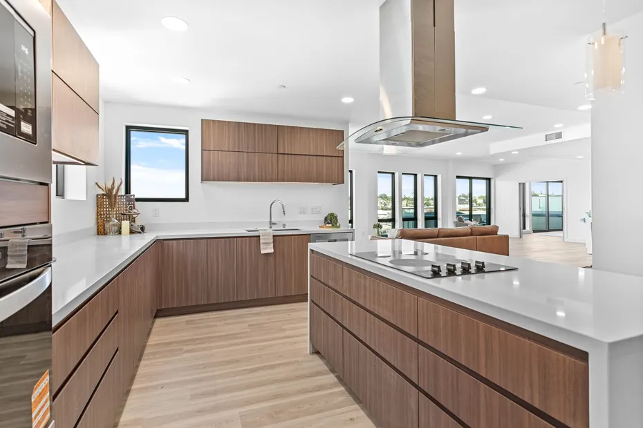 1019 Granary Avenue #501 Photo 2