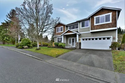 18320 Mount Townsend Drive Ne