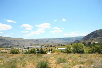 1110 Sunset Lane