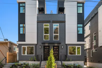 1221 B N 47th Street