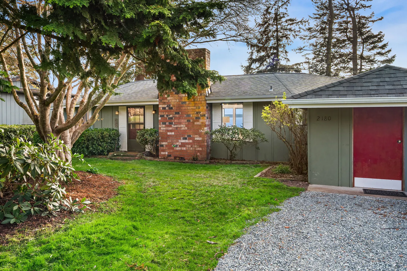 2180 Inverness Way
