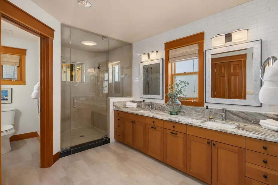421 2nd Street W Photo 26