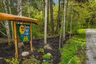 1727 Mt Baker Highway