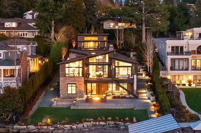 9010 NE 37th Place