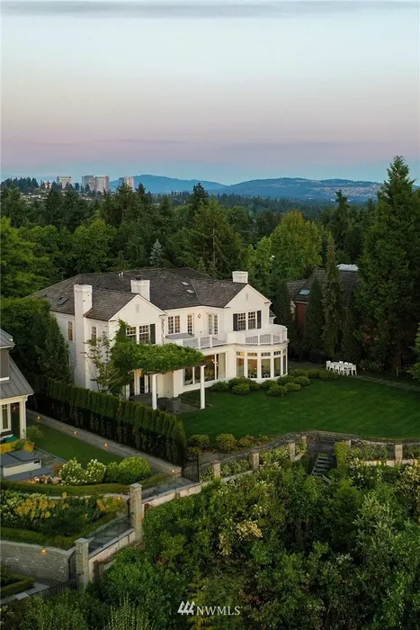2403 Evergreen Point Road Photo 1