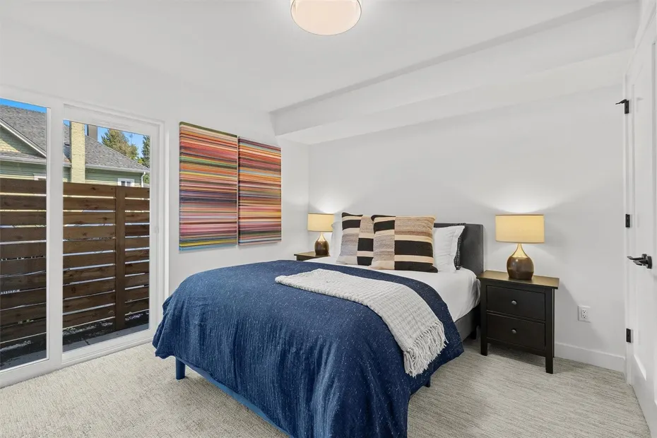 222 10th Avenue E #D Photo 21