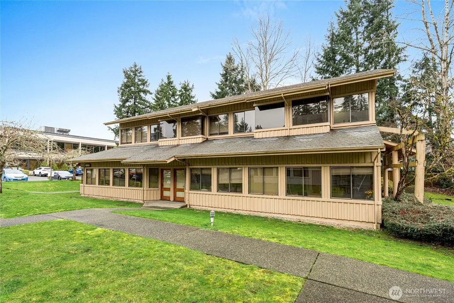12509 NE Bel Red Road Photo 4