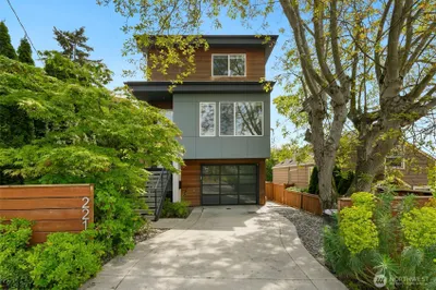 221 NW 50th Street