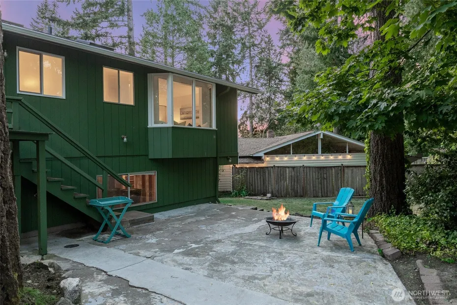 12822 NE 68th Street Photo 31