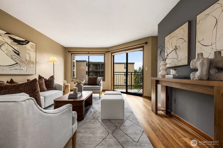 1070 5th Avenue S #207 Photo 4