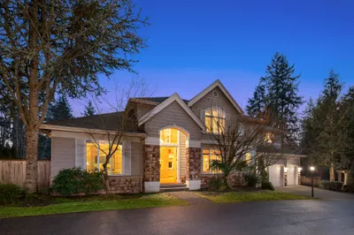 10224 Slater Avenue Ne